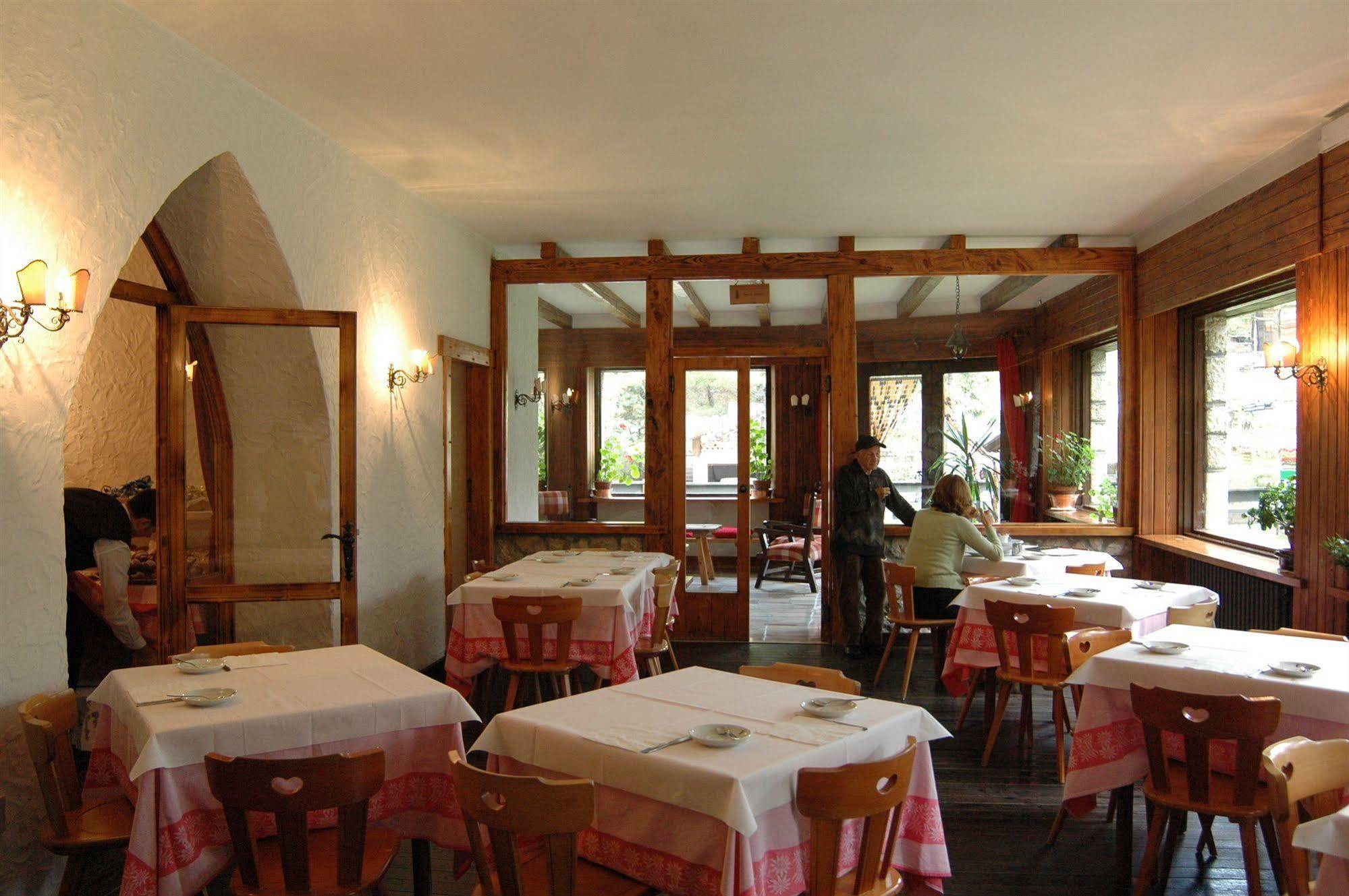 סקאנו Hotel Garni Mille Pini מראה חיצוני תמונה
